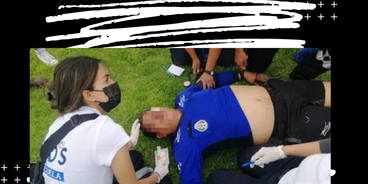 Y SIGUE LA VIOLENCIA EN MÉXICO, EN PARTIDO AMATEUR GOLPEAN A ÁRBITRO 