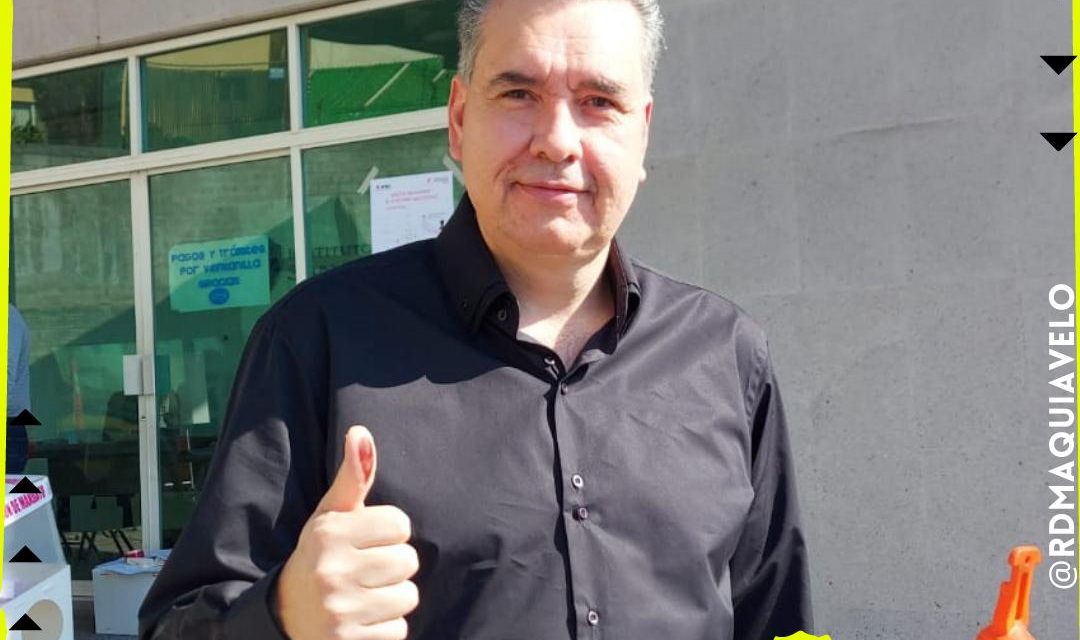 WALDO FERNÁNDEZ VOTA Y CELEBRA LA CONSULTA DE REVOCACIÓN DE MANDATO