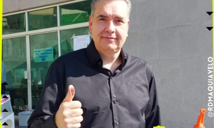 WALDO FERNÁNDEZ VOTA Y CELEBRA LA CONSULTA DE REVOCACIÓN DE MANDATO