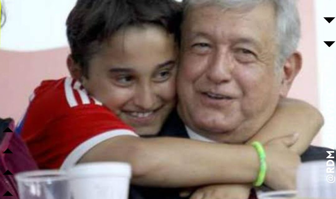 SALE AMLO A LA DEFENSA Y EXHORTA A QUE NO SE METAN CON SU HIJO PORQUE EL PLEITO ES CON ÉL