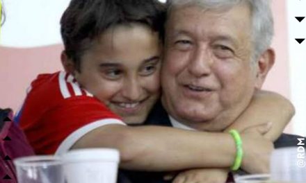 SALE AMLO A LA DEFENSA Y EXHORTA A QUE NO SE METAN CON SU HIJO PORQUE EL PLEITO ES CON ÉL