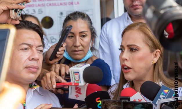 MARINA VITELA EMITE SU VOTO, PIDE A LA CIUDADANÍA A PARTICIPAR EN LAS VOTACIONES