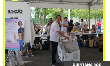 GOBERNADOR DE QUINTANA ROO ACUDE A EMITIR SU VOTO