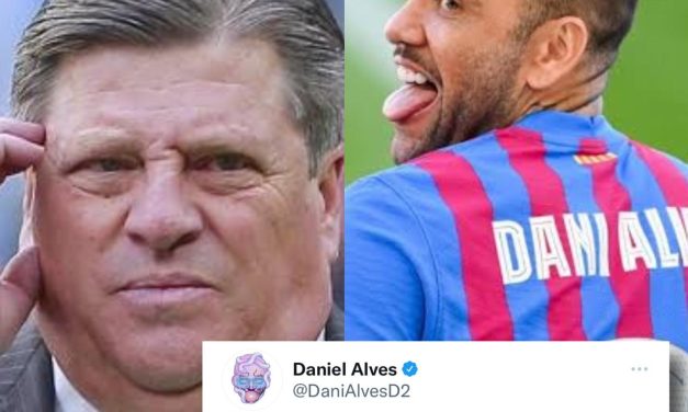 DANI ALVES EXHIBE A TÉCNICO DE TIGRES POR BURLÓN