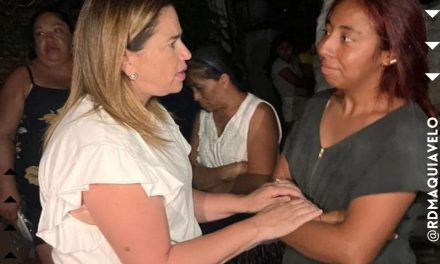 IVONNE ÁLVAREZ MUESTRA SU LADO HUMANO CON LOS VECINOS DE LA “ALIANZITA”