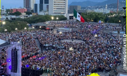 HOMENAJEAN A CELSO PIÑA ÍCONO DE LA MÚSICA