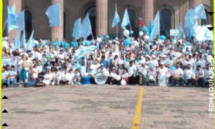 COLECTIVO PROVIDA SE REÚNE EN LA EXPLANADA DE LOS HÉROES