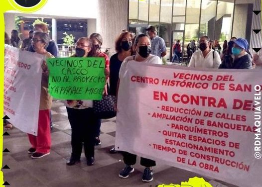 CONTINÚAN PROTESTAS EN PALACIO MUNICIPAL DE SAN PEDRO POR OBRAS PÚBLICAS Y AUMENTO AL PREDIAL