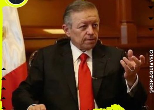 SE SOLIDARIZA ARTURO ZALDÍVAR CON MUJERES QUE LUCHAN CONTRA EL CÁNCER DE MAMA