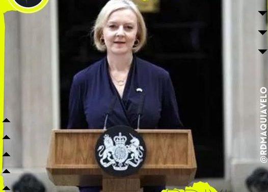 TRAS 45 DÍAS EN EL PODER LA PRIMERA BRITÁNICA MINISTRA LIZZ TRUSS, RENUNCIA AL PODER
