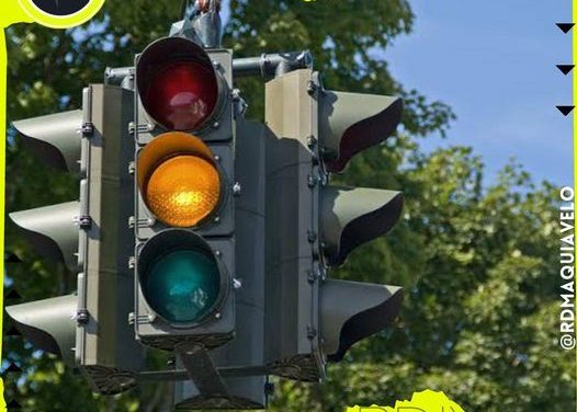 GOBIERNO DE NUEVO LEÓN MODERNIZARÁ EL SISTEMA INTEGRAL DE TRANSITO METROPOLITANO, PRESUMEN QUE HABRÁ MAYOR SINCRONIZACIÓN DE SEMÁFOROS