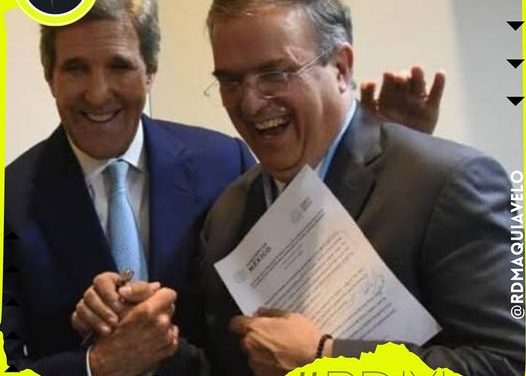 MARCELO EBRARD SE COMPROMETE A REDUCIR EMISIÓN DE GASES