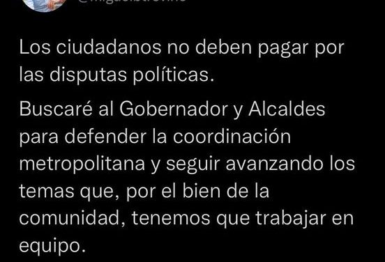 Un alcalde que se volvió “dictadorcito” y que no escucha a sus ciudadanos dando clases de civilidad