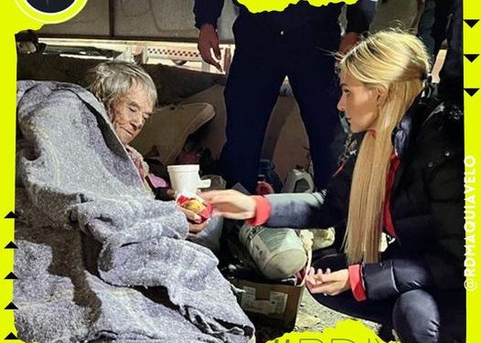 SE MOVILIZA SANTA CATARINA PARA BRINDAR APOYO A PERSONAS EN SITUACIÓN DE CALLE QUE SUFREN LAS BAJAS TEMPERATURAS