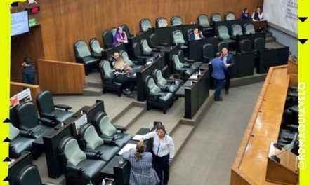 APRUEBA CONGRESO DEL ESTADO LUEGO DE NUEVE HORAS QUE LA FISCALÍA INVESTIGUE AL SECRETARIO DE GOBIERNO