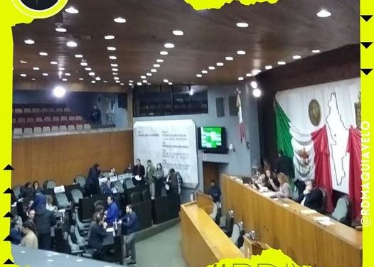 AVANZA REFORMA QUE BUSCA QUE EL GOBERNADOR SAMUEL GARCÍA PIDA PERMISO PARA VIAJAR