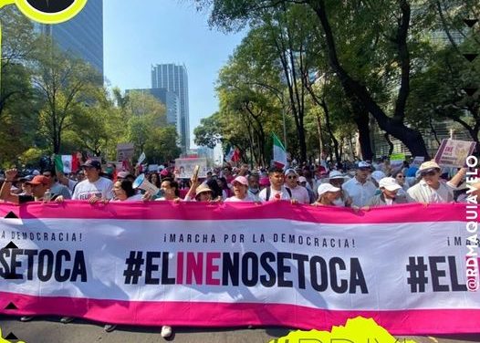 LÍDERES MARCHAN A FAVOR DEL INE PARA EXHORTAR A FRENAR PLAN ‘B’ ELECTORAL