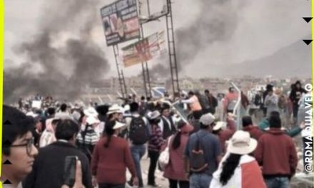 ¡PERÚ EN LLAMAS!, TOMAN MANIFESTANTES AEROPUERTO DE AREQUIPA