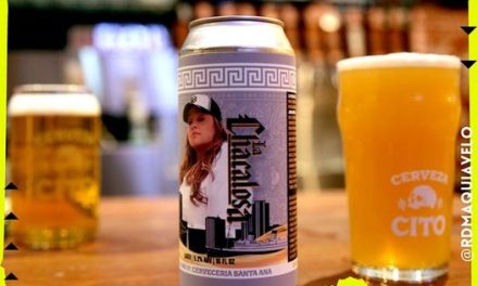 LANZAN CERVEZA EN HONOR A JENNI RIVERA