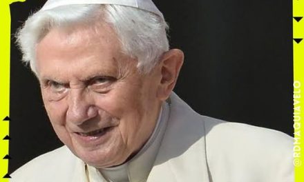 DESEA AMLO PRONTA RECUPERACIÓN AL PAPA BENEDICTO XVI