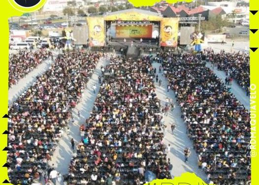 SANTA CATARINA CELEBRA CON BELY Y BETO DÍA DE REYES