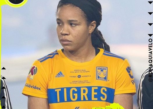 MÍA FISHEL LA MEJOR GOLEADORA DEL MUNDO