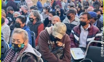 TERCER DÍA DE COBRO DE PENSIONES Y ADULTOS MAYORES SE FORMAN DESDE MADRUGADA