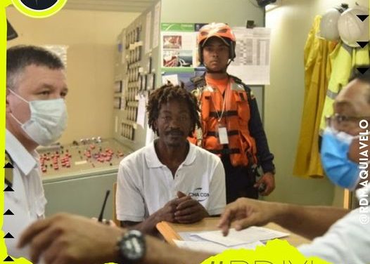 NAUFRAGO COMO EN LA PELÍCULA, SOBREVIVE CASI UN MES A BASE DE CATSUP