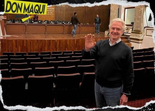 “LE HACEN EL FEO” A SANTIAGO CREEL EN LA MESA DE HONOR POR EL ANIVERSARIO DE LA CONSTITUCIÓN MEXICANA