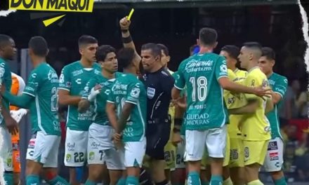 ÁRBITRO SE DISCULPA TRAS AGREDIR A JUGADOR DE LEÓN.