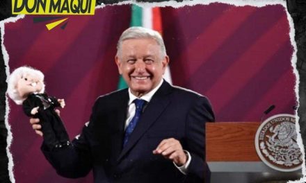 HACE PRESENTACIÓN OFICIAL DE “AMLITO” EL MISMO AMLO