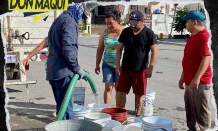 DEBIDO A PROBLEMAS CON EL AGUA, CARLOS GUEVARA NO DEJA SOLOS A SUS  HABITANTES Y LES BRINDA EL SERVICIO BÁSICO