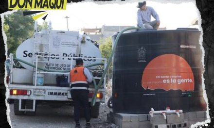 JESÚS NAVA ENVÍA  PIPAS PARA SURTIR TANQUES DE AGUA EN SANTA CATARINA