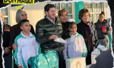 EN REINICIO A CLASES ESTRENAN TENIS Y MAS HORAS DE ESTUDIO EN NL