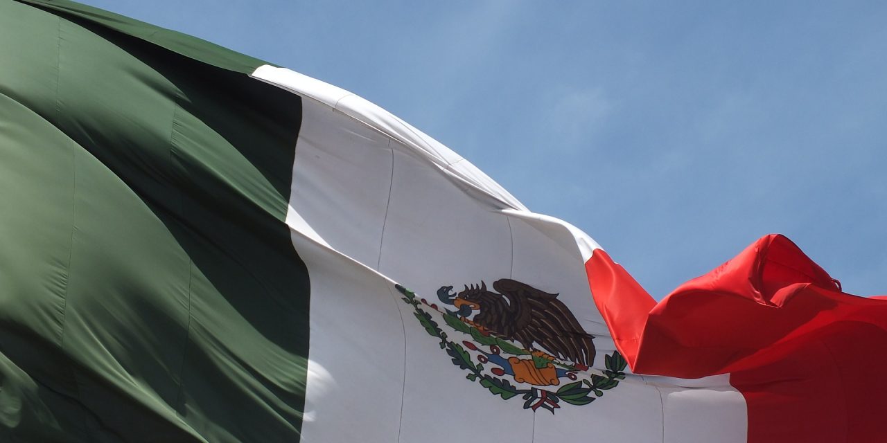 ESTADO CONMEMORA DÍA DE LA BANDERA EN EXPLANADA DE LOS HÉROES