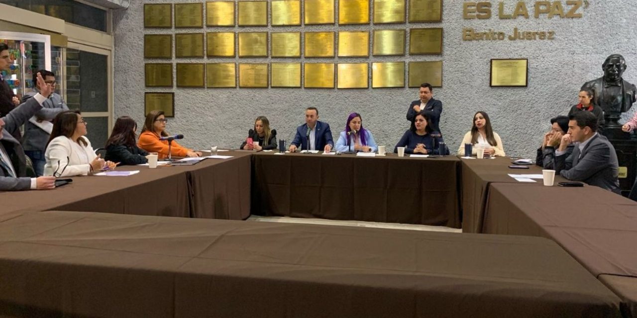 COMISIÓN APRUEBA DESAFUERO AL ALCALDE DE SABINAS HIDALGO