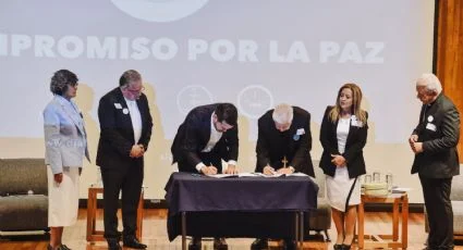 LOS TRES ASPIRANTES A LA PRESIDENCIA DE MÉXICO FIRMAN POR LA PAZ CON LA IGLESIA CATÓLICA