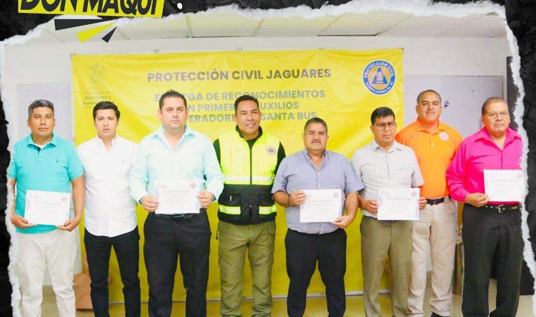 GRUPO JAGUARES ENTREGA RECONOCIMIENTOS EN PRIMEROS AUXILIOS A OPERADORES DE SANTA BUS