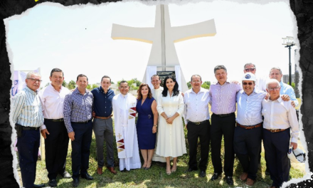 PATY SALAZAR COLOCA LA PRIMERA PIEDRA DE LA PREPARATORIA CIA EN ALLENDE, NUEVO LEÓN