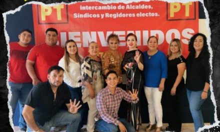 ADRIANA GARZA PARTICIPA EN CAPACITACIÓN DE FUNCIONARIOS MUNICIPALES