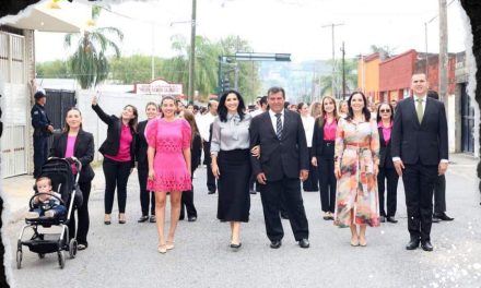 PATY SALAZAR CELEBRA DESFILE MEXICANO EN ALLENDE DONDE REÚNE A MÁS DE MIL PARTICIPANTES