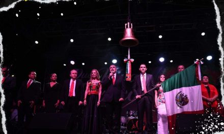 CÉSAR GARZA CELEBRA ÚLTIMO GRITO DE INDEPENDENCIA EN APODACA 