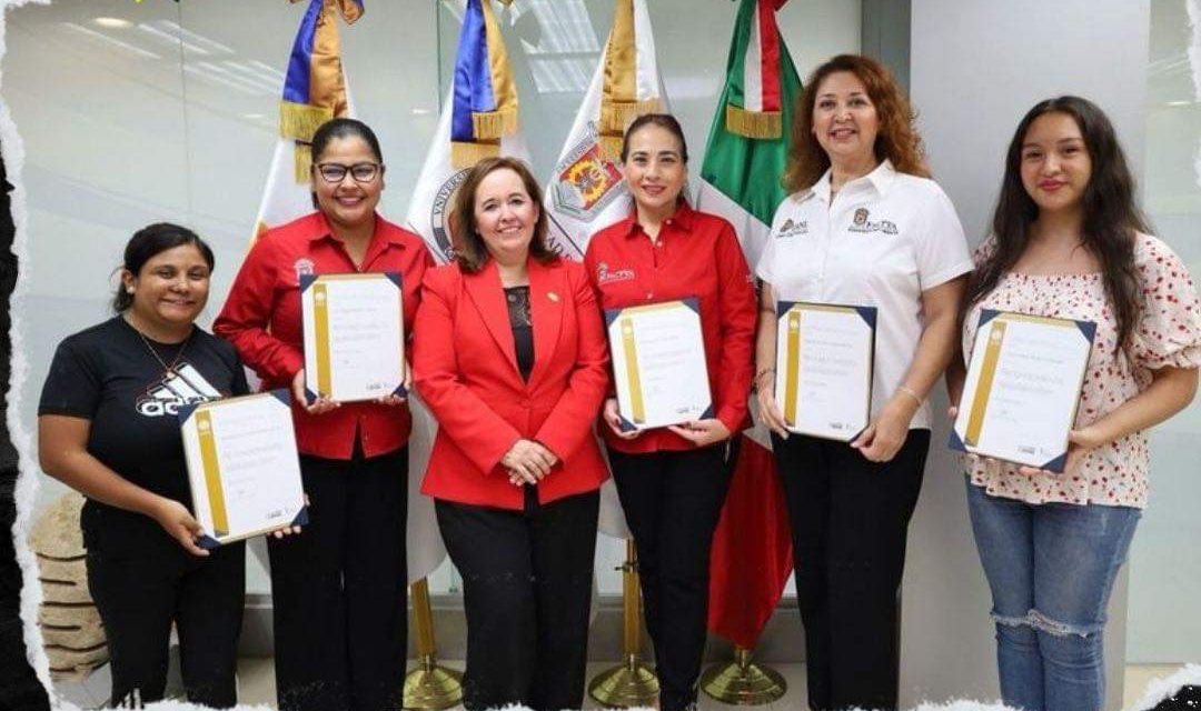 LA FACULTAD DE CONTADURÍA PÚBLICA Y ADMINISTRACIÓN RECONOCE A SU EQUIPO DE TALLERES DE SORORIDAD Y EQUIDAD DE GÉNERO