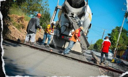 MIGUEL ÁNGEL SALAZAR CONTINÚA OBRAS DE PAVIMENTACIÓN EN MONTEMORELOS 