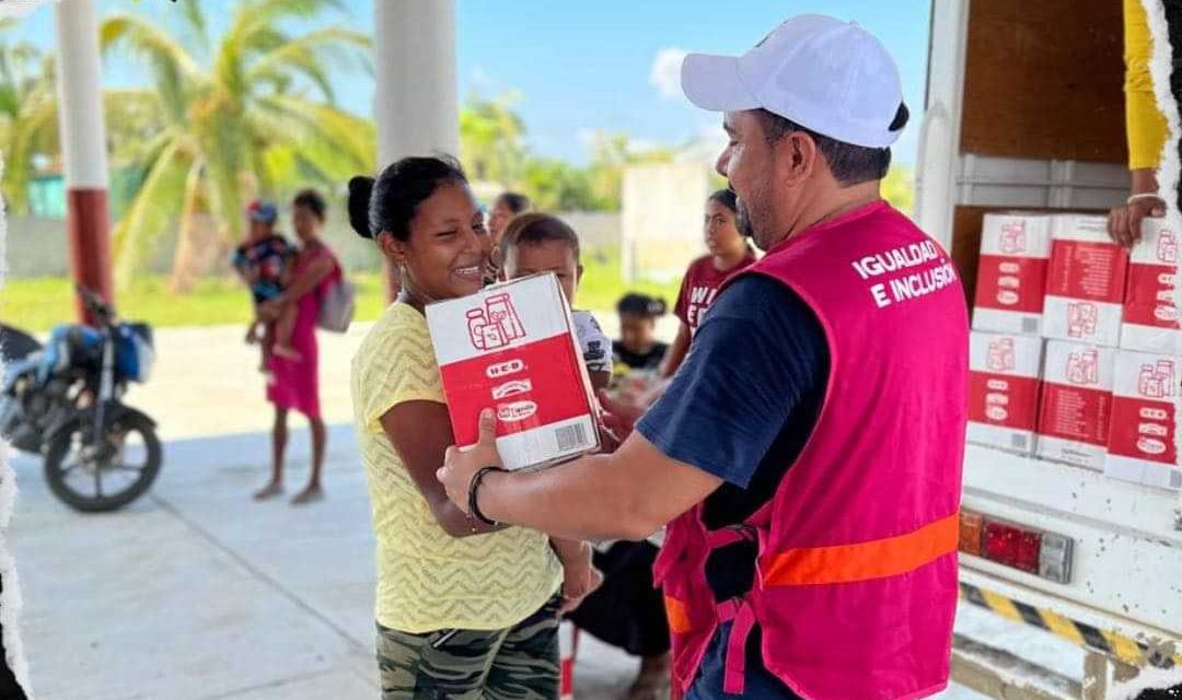 SECRETARÍA DE IGUAL E INCLUSIÓN ENTREGA AYUDA HUMANITARIA A FAMILIAS AFECTADAS POR EL HURACÁN “JHON” EN GUERRERO