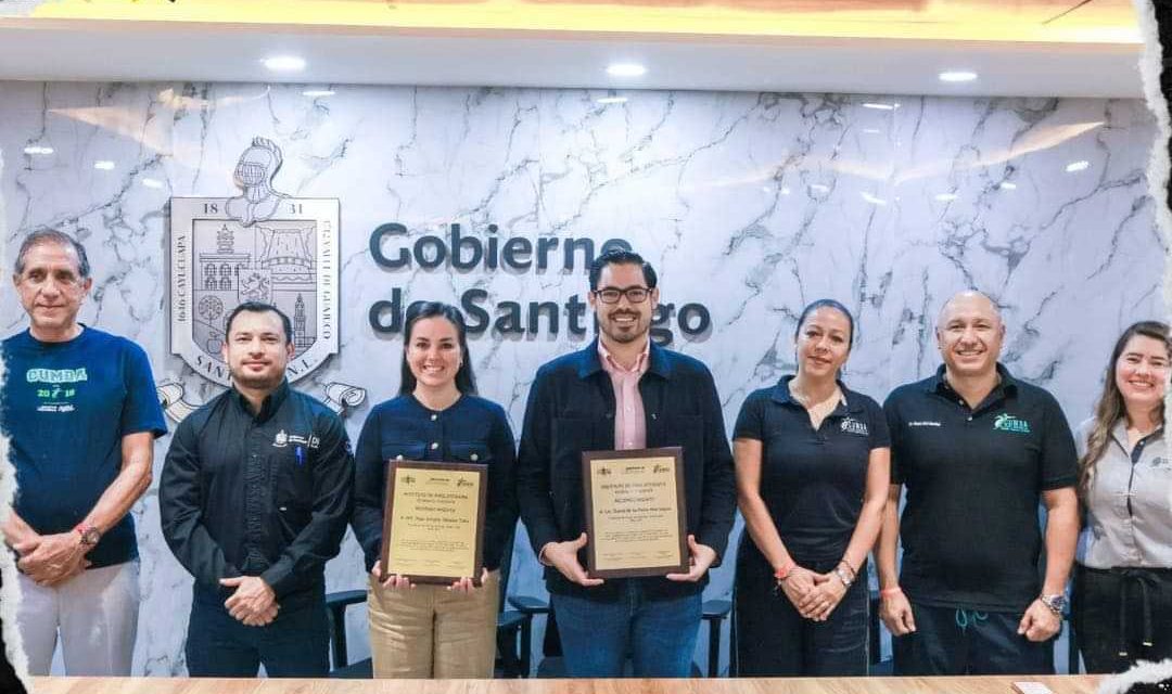 DAVID DE LA PEÑA, ALCALDE DE SANTIAGO Y SU ESPOSA OLGA VILLALÓN RECIBEN RECONOCIMIENTO POR SU LIDERAZGO EN INNOVACIÓN EN REHABILITACIÓN TECNOLÓGICA EN EL CRI