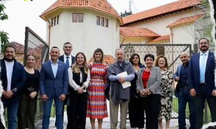 EL ALCALDE MAURICIO FERNÁNDEZ RECIBE EN LA MILARCA A DIPUTADOS LOCALES