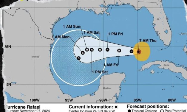 HURACÁN RAFAEL AUMENTA PROBABILIDAD DE LLUVIAS EN YUCATÁN Y QUINTANA ROO