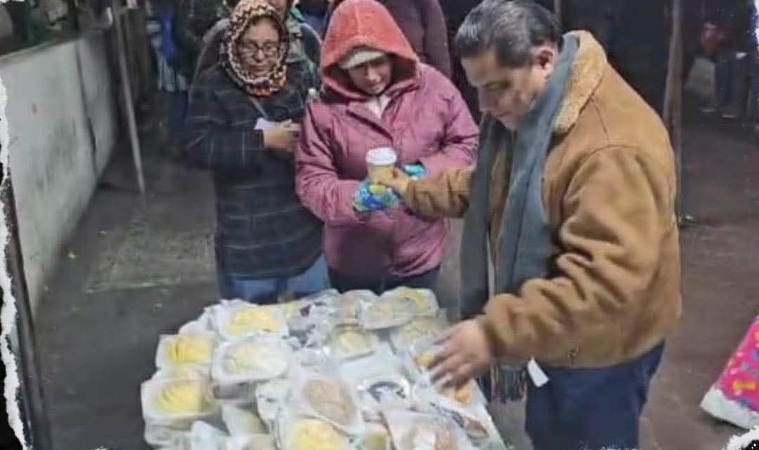 MARIO ESCOBAR Y SU ESPOSA DOLORES BAZALDÚA PROMUEVEN LA SOLIDARIDAD