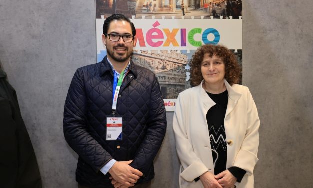 DAVID DE LA PEÑA GESTIONA HERMANAMIENTO DE SANTIAGO CON SANTIAGO DE COMPOSTELA EN ESPAÑA